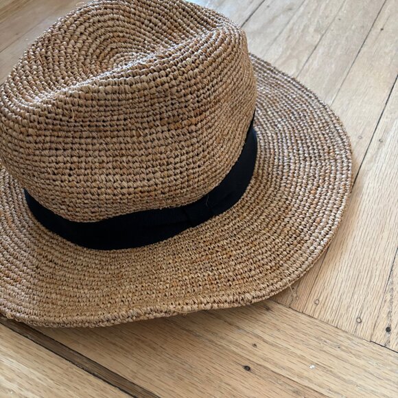 Straw Hat with Black Contrast Band - Picture 2 of 5